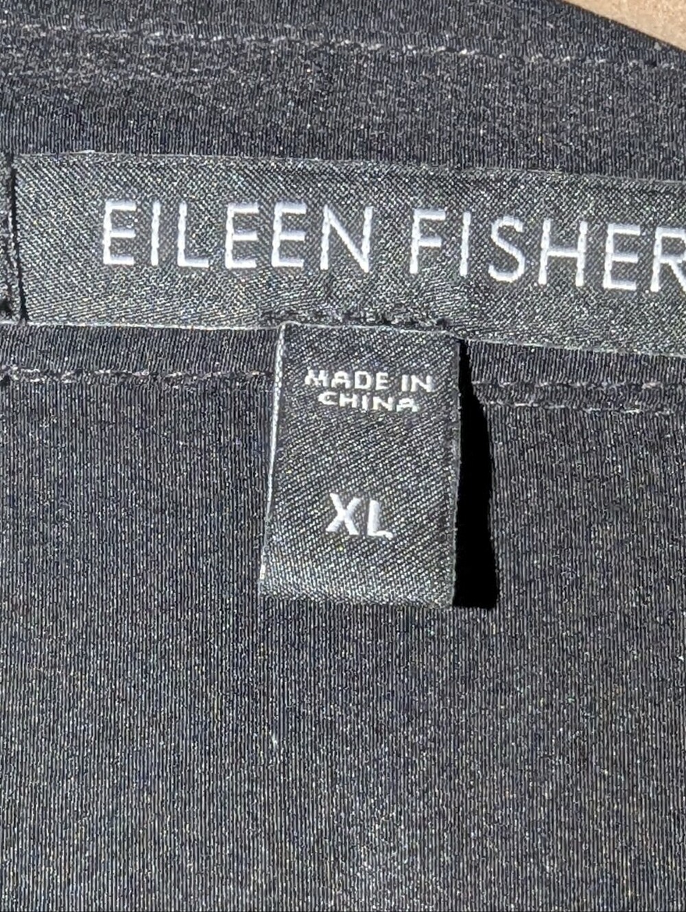 Eileen Fisher 100% Silk Oversized Boxy Button Down Shirt Black Long Sleeve XL - Picture 4 of 7